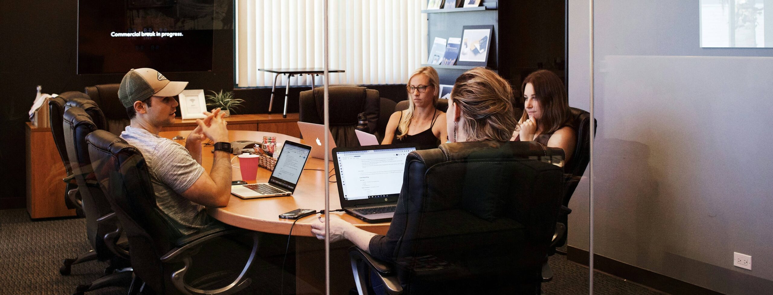 campaign-creators-qCi_MzVODoU-unsplash (1)